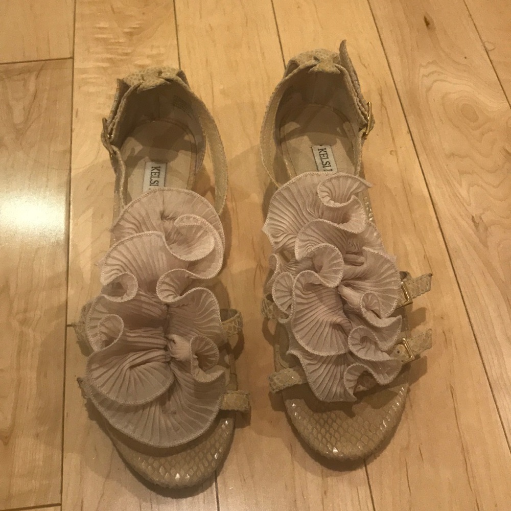 Kelsi Dagger sandals with ruffles!